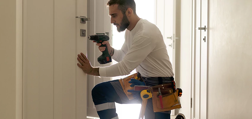 Mailbox Lock Installation Expert in Monrovia, California